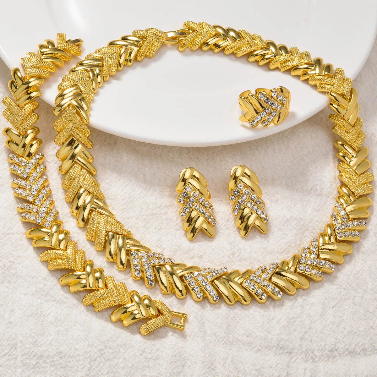 4PCS Jewelry Sets Gold Color Choker Zircon Bracelet Earrings Ring