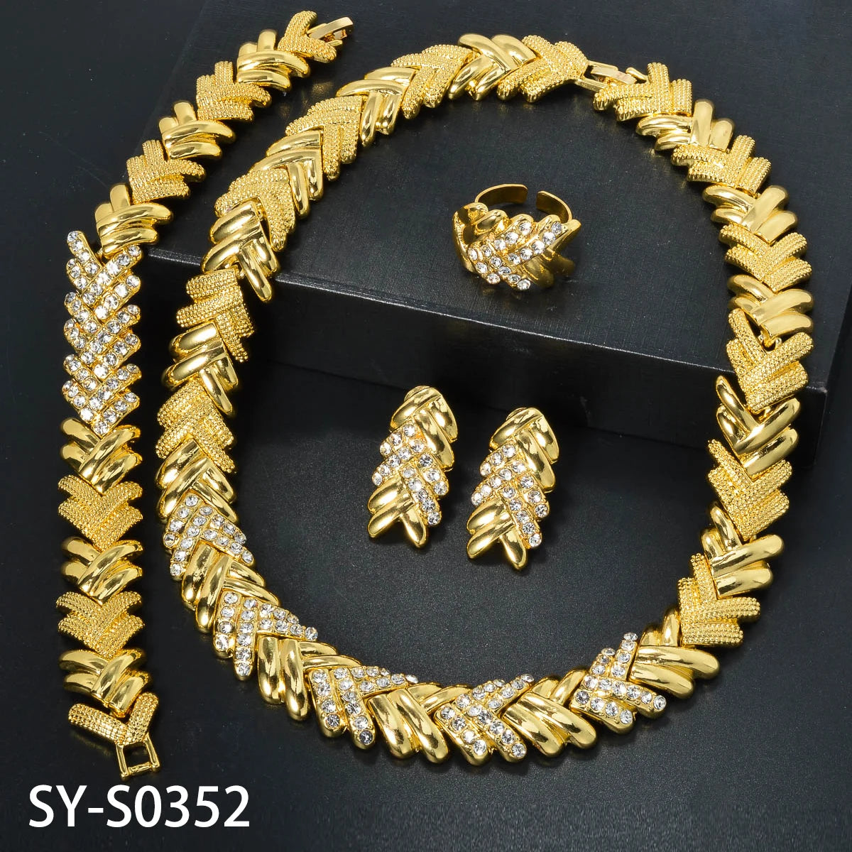 4PCS Jewelry Sets Gold Color Choker Zircon Bracelet Earrings Ring